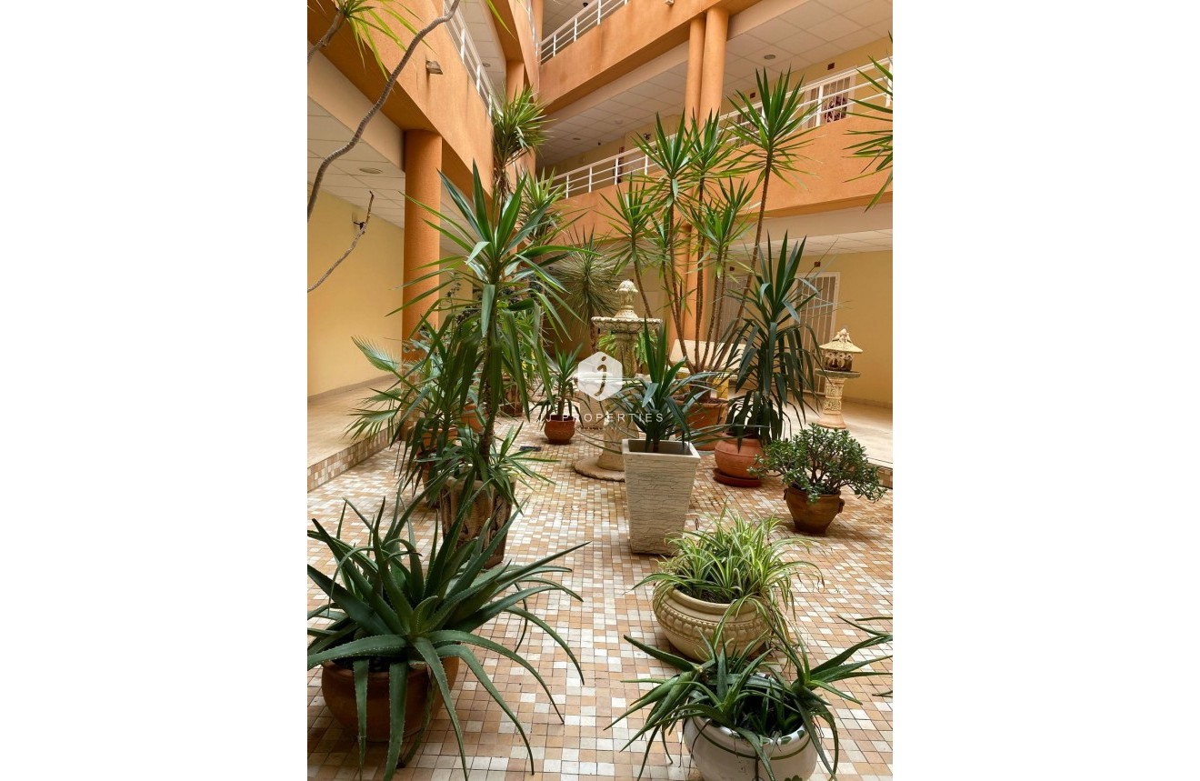 Resale - Apartment / flat -
San Miguel de Salinas - Pueblo 9