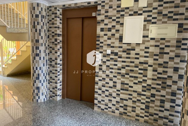 Resale - Apartment / flat -
San Miguel de Salinas - Pueblo 9