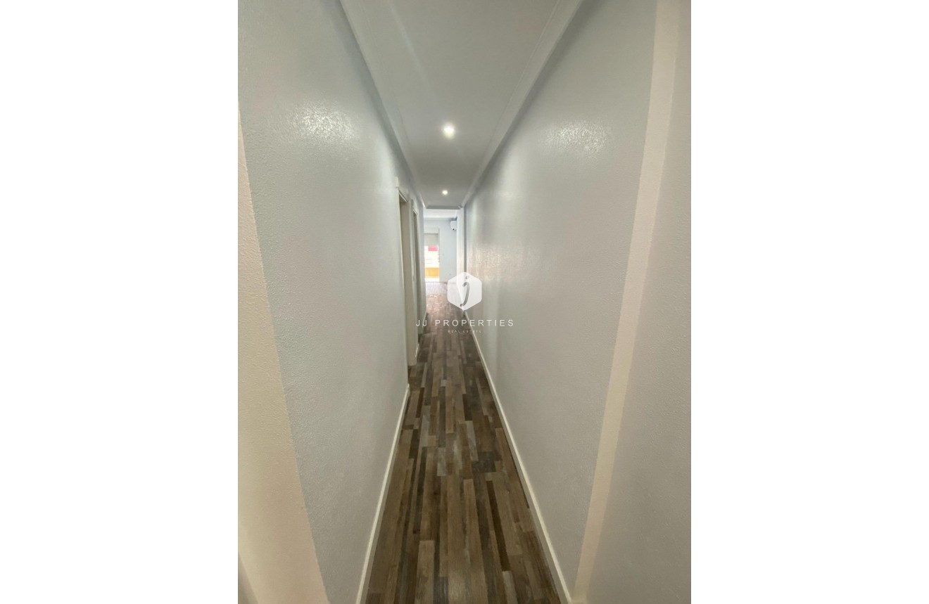 Resale - Apartment / flat -
San Miguel de Salinas - Pueblo 9