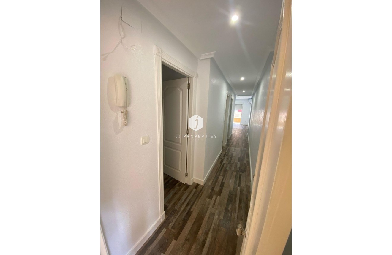 Resale - Apartment / flat -
San Miguel de Salinas - Pueblo 9