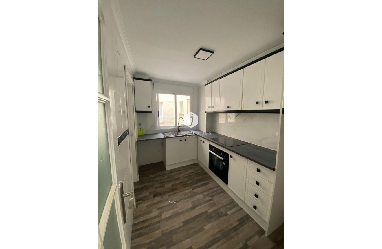 Resale - Apartment / flat -
San Miguel de Salinas - Pueblo 9