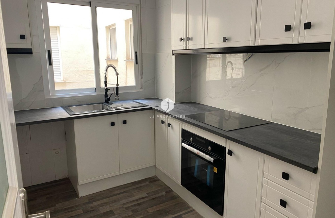 Resale - Apartment / flat -
San Miguel de Salinas - Pueblo 9