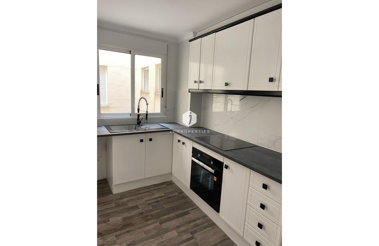 Resale - Apartment / flat -
San Miguel de Salinas - Pueblo 9