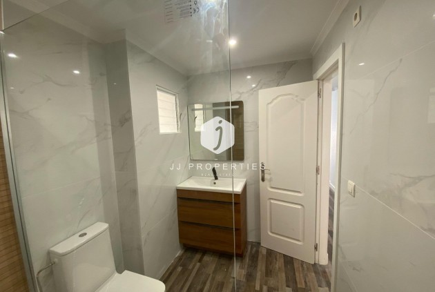 Resale - Apartment / flat -
San Miguel de Salinas - Pueblo 9