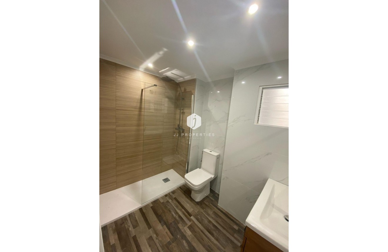 Resale - Apartment / flat -
San Miguel de Salinas - Pueblo 9