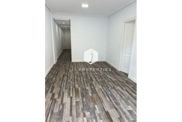 Resale - Apartment / flat -
San Miguel de Salinas - Pueblo 9