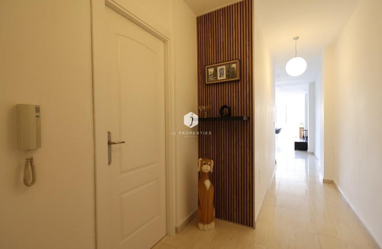 Tweedehands - Appartement / flat -
Torrevieja - Costa Blanca