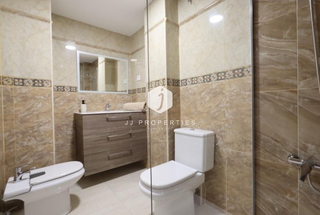 Tweedehands - Appartement / flat -
Torrevieja - Costa Blanca