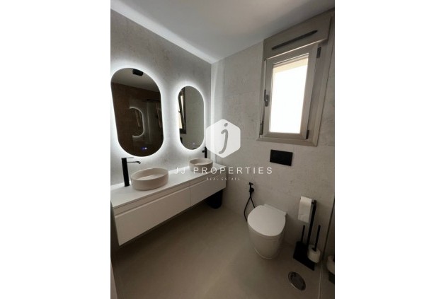 Tweedehands - Villa -
San Miguel de Salinas - Inland