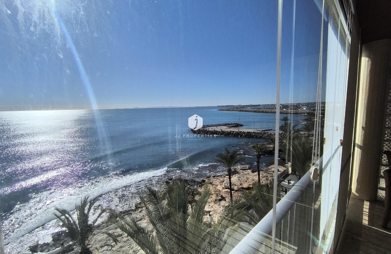 Tweedehands - Appartement / flat -
Torrevieja - Las Piscinas Naturales