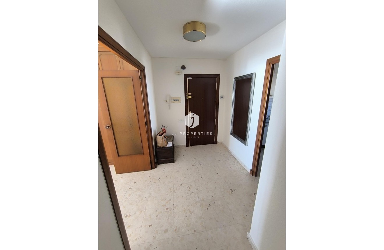Tweedehands - Appartement / flat -
Torrevieja - Las Piscinas Naturales