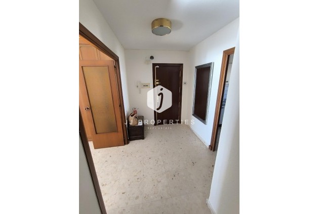 Tweedehands - Appartement / flat -
Torrevieja - Las Piscinas Naturales