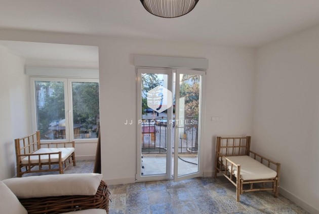 Z drugiej ręki - Mieszkanie w bloku -
Torrevieja