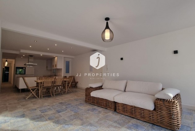 Z drugiej ręki - Mieszkanie w bloku -
Torrevieja