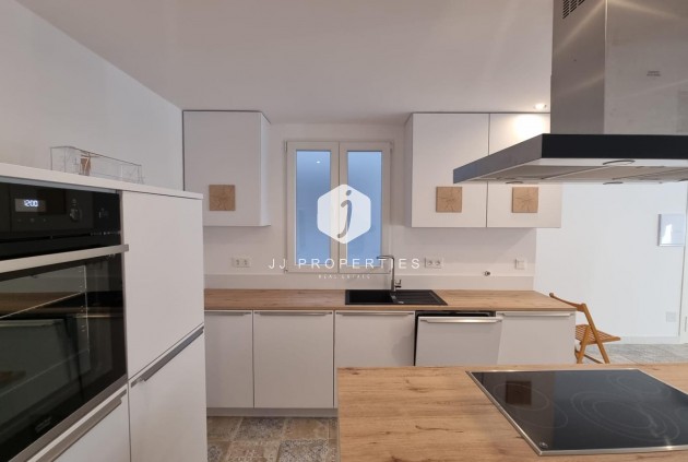 Z drugiej ręki - Mieszkanie w bloku -
Torrevieja