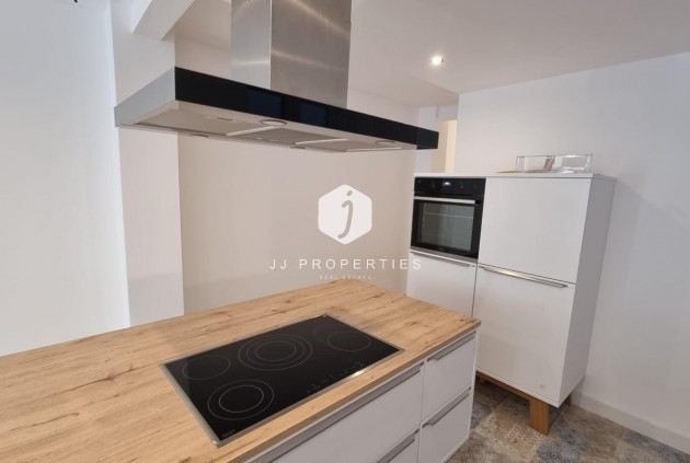 Z drugiej ręki - Mieszkanie w bloku -
Torrevieja