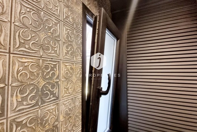 Z drugiej ręki - Mieszkanie w bloku -
Torrevieja