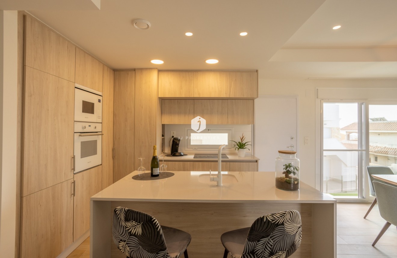 Tweedehands - Appartement / flat -
San Miguel de Salinas - Inland