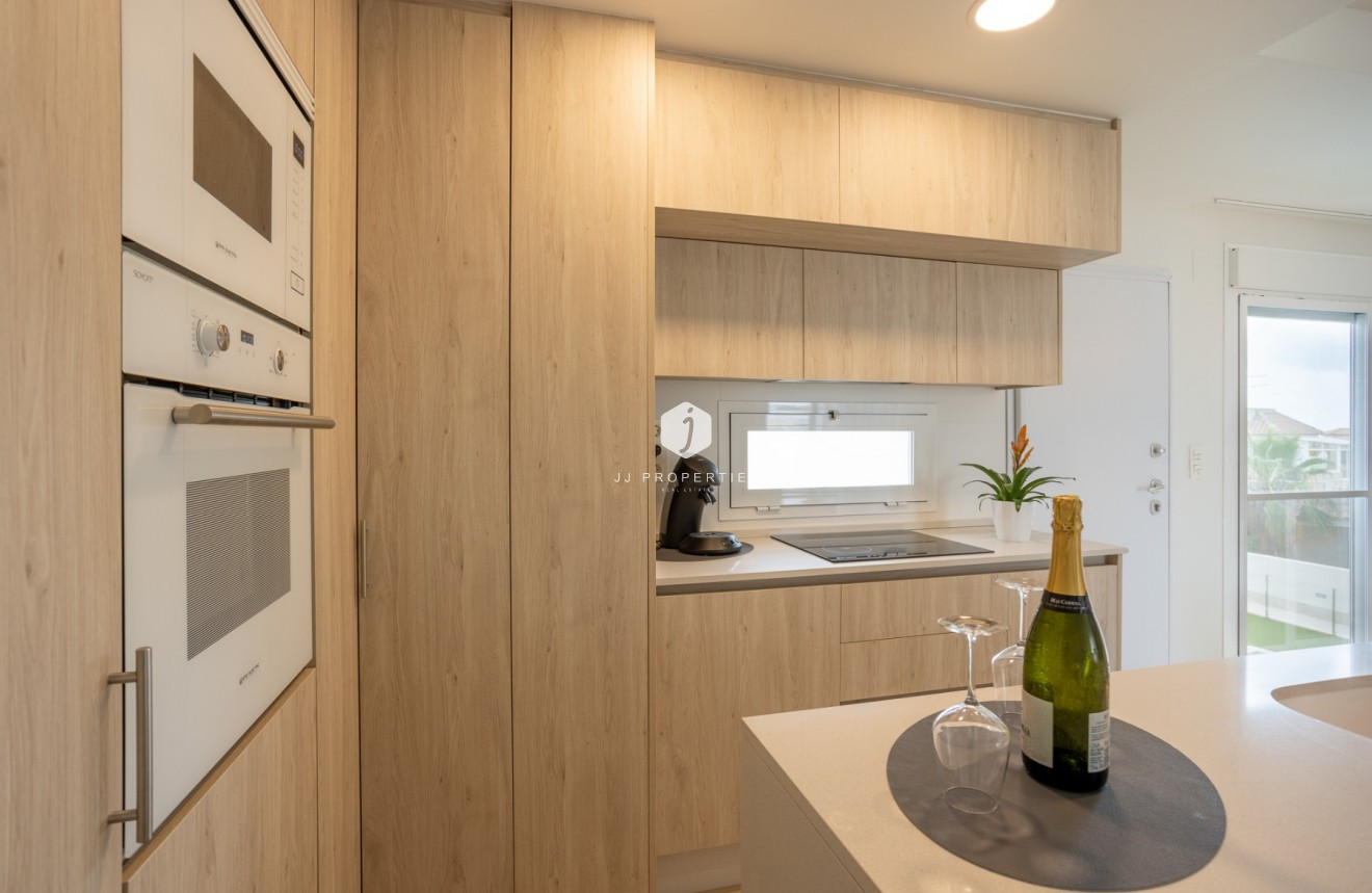 Tweedehands - Appartement / flat -
San Miguel de Salinas - Inland