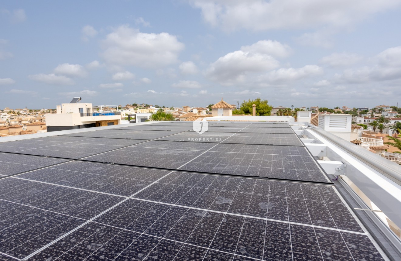 Tweedehands - Appartement / flat -
San Miguel de Salinas - Inland