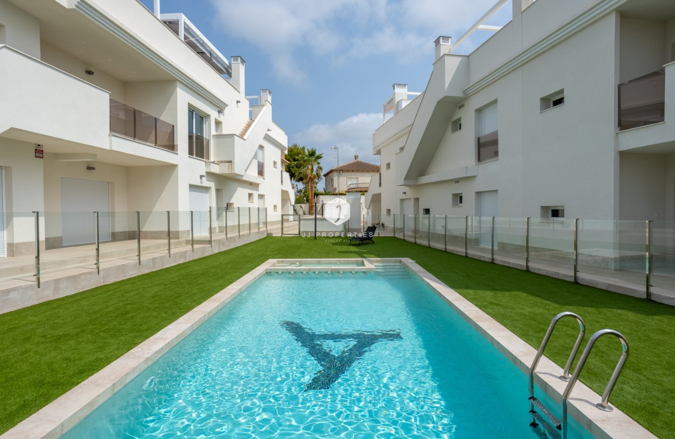 Tweedehands - Appartement / flat -
San Miguel de Salinas - Inland