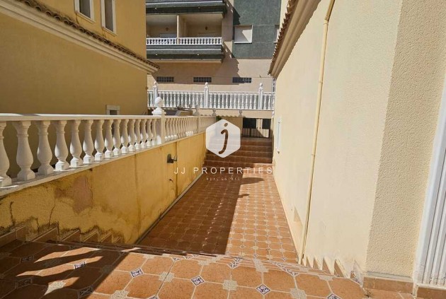 Tweedehands - Villa -
Guardamar del Segura - Campomar