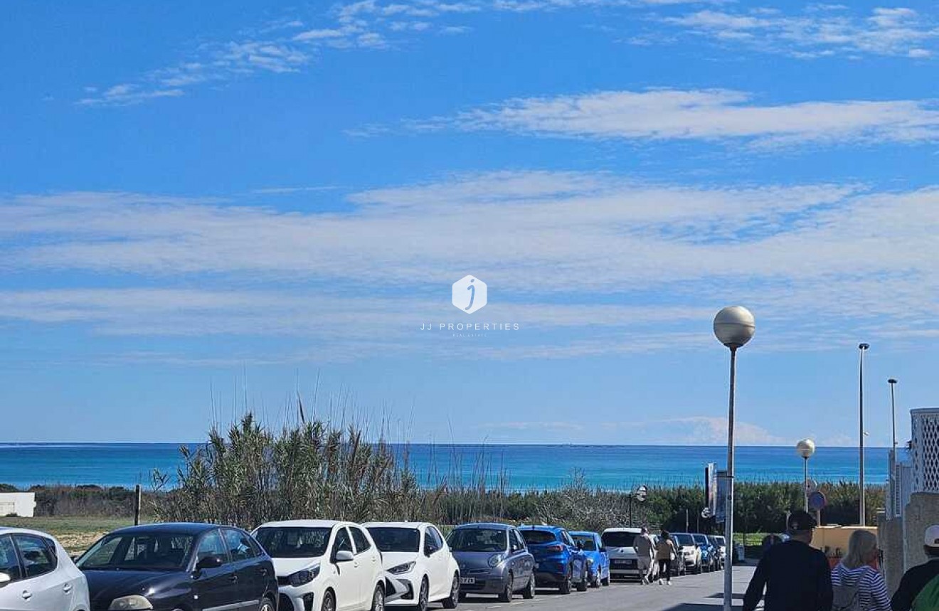 Tweedehands - Villa -
Guardamar del Segura - Campomar