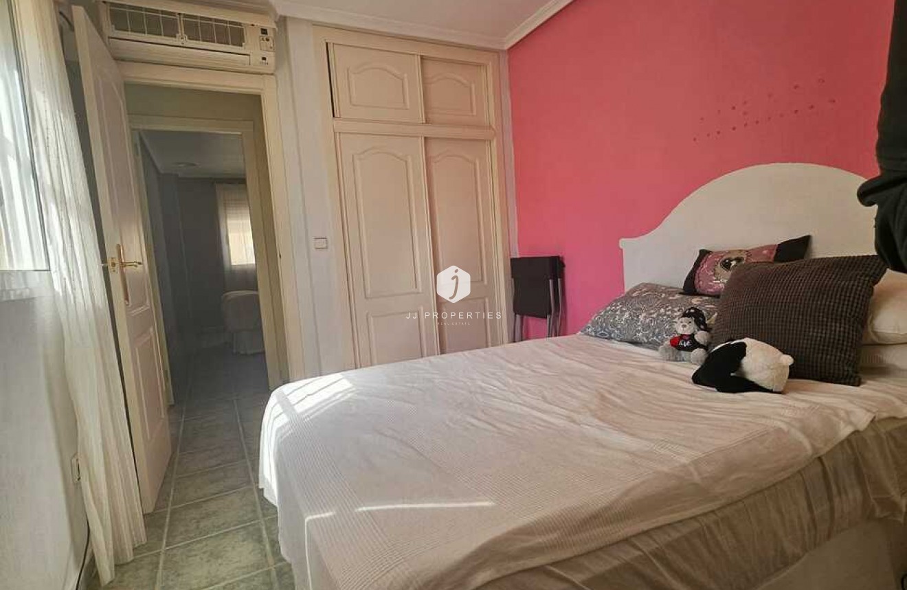 Tweedehands - Villa -
Guardamar del Segura - Campomar