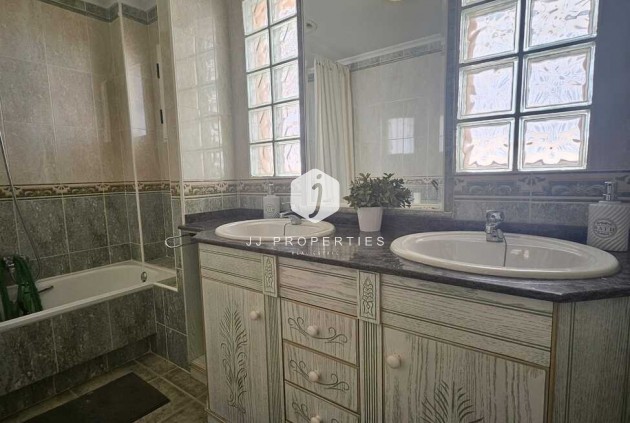 Tweedehands - Villa -
Guardamar del Segura - Campomar