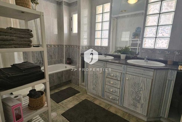 Tweedehands - Villa -
Guardamar del Segura - Campomar