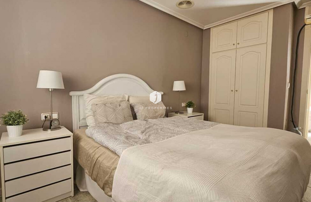 Tweedehands - Villa -
Guardamar del Segura - Campomar