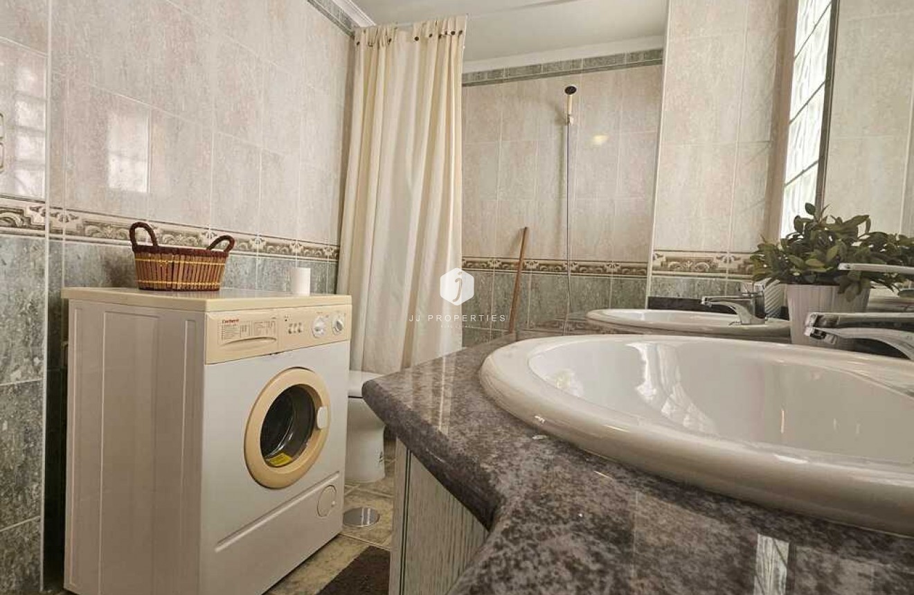 Tweedehands - Villa -
Guardamar del Segura - Campomar