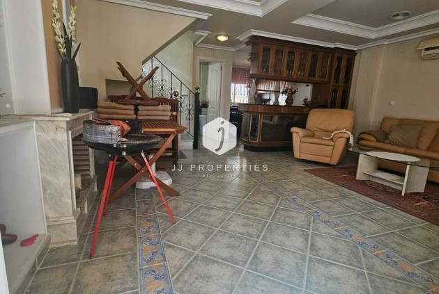 Tweedehands - Villa -
Guardamar del Segura - Campomar