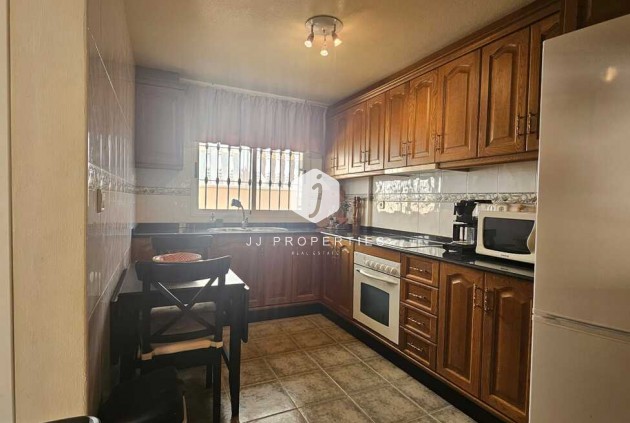 Tweedehands - Villa -
Guardamar del Segura - Campomar