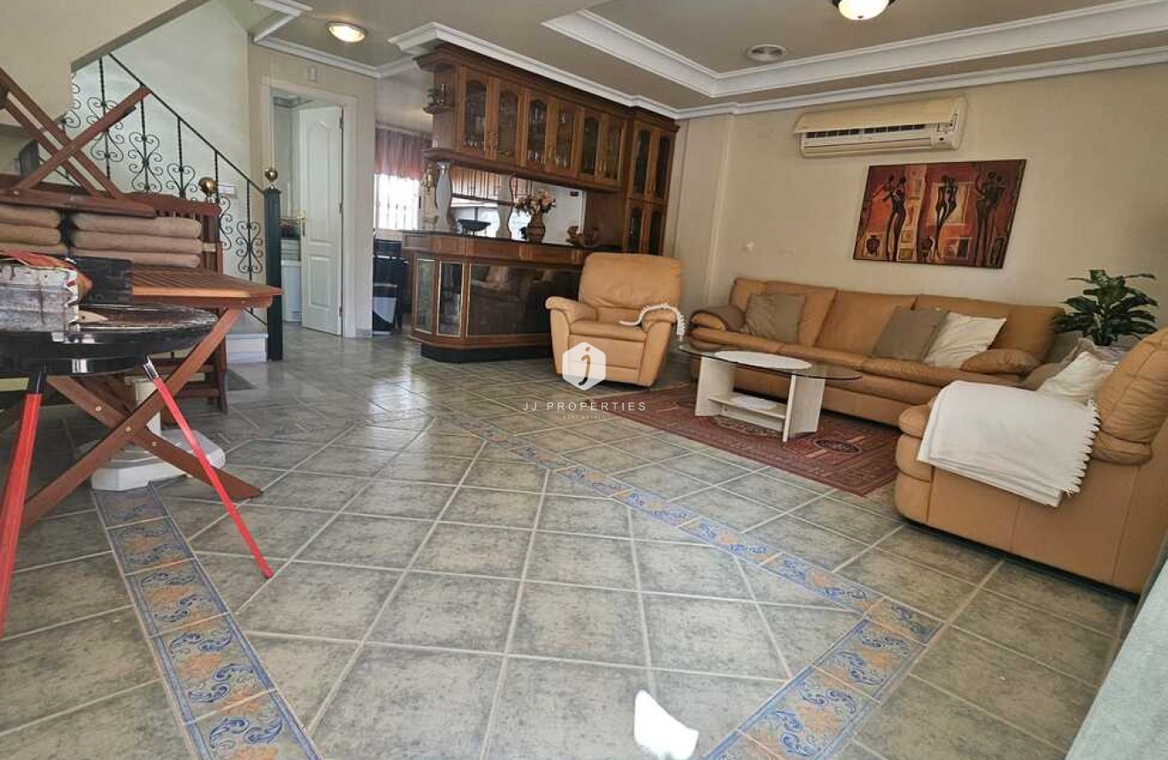 Tweedehands - Villa -
Guardamar del Segura - Campomar