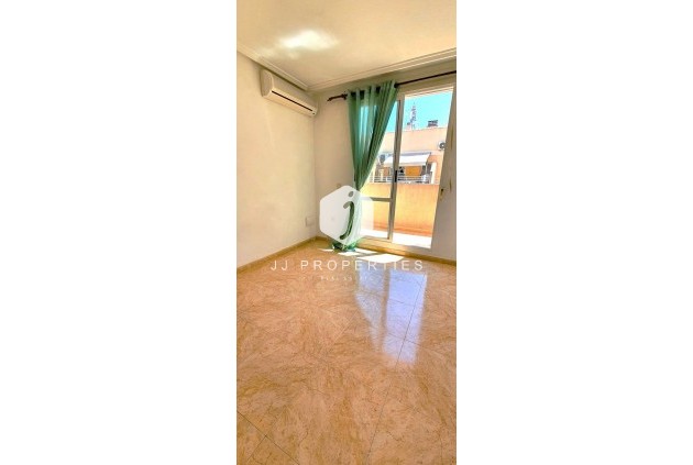 Tweedehands - Penthouse -
Torrevieja - Playa de los Locos