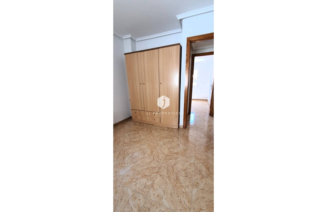 Tweedehands - Penthouse -
Torrevieja - Playa de los Locos