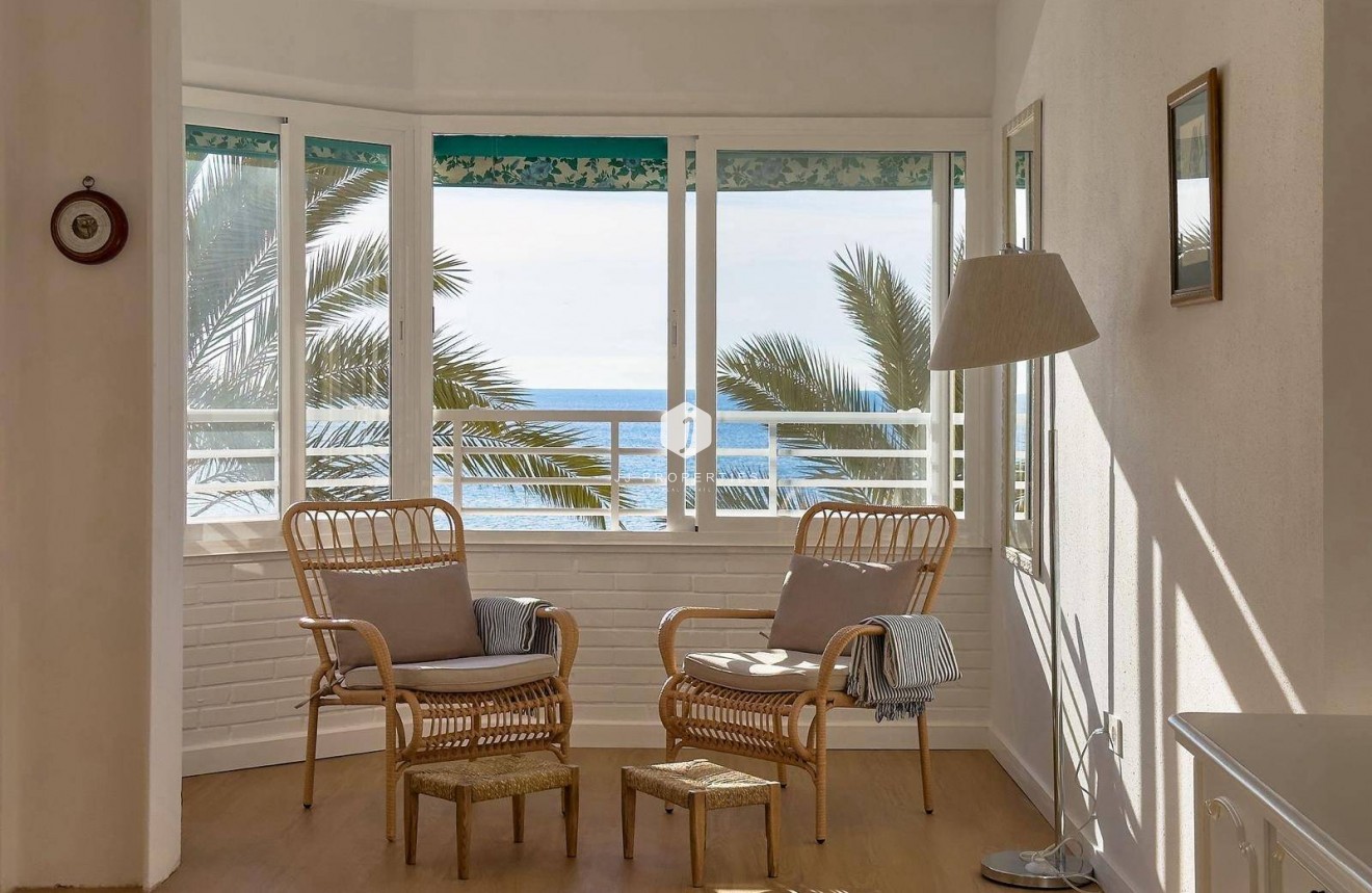 Tweedehands - Appartement / flat -
Torrevieja - Centro