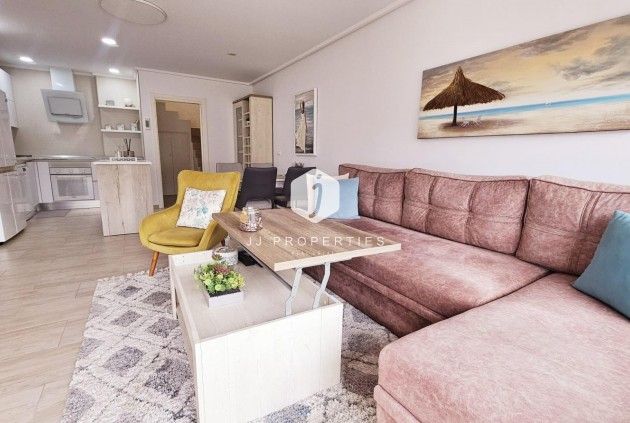 Tweedehands - duplex -
Torrevieja - La siesta