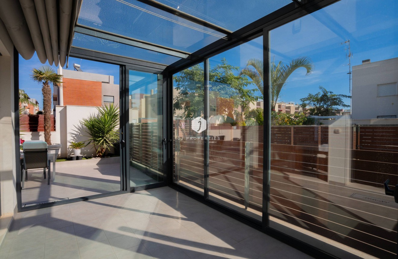 Tweedehands - Villa -
Torrevieja - Aguas Nuevas 2