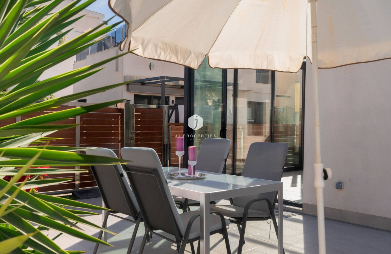 Tweedehands - Villa -
Torrevieja - Aguas Nuevas 2