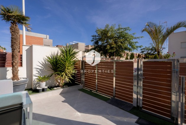 Tweedehands - Villa -
Torrevieja - Aguas Nuevas 2