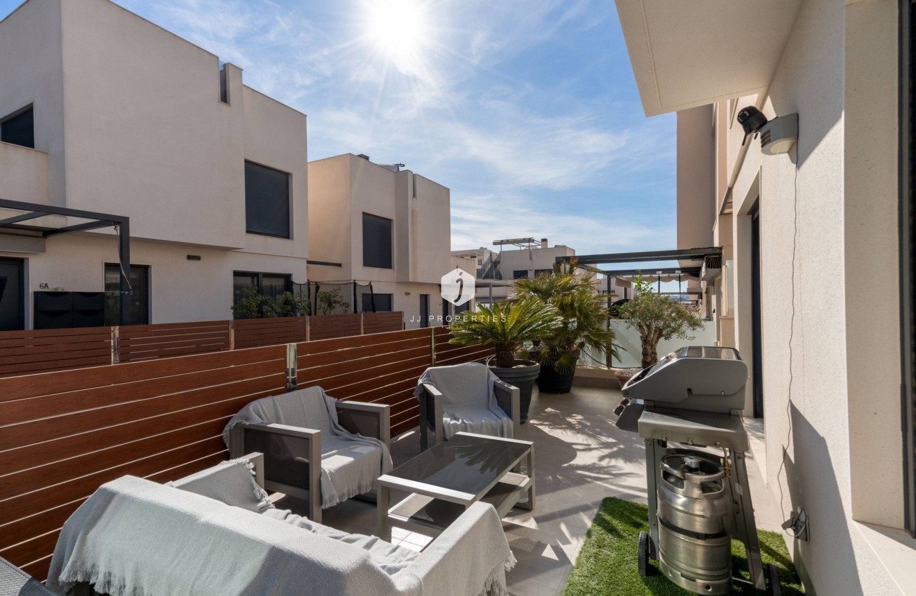 Tweedehands - Villa -
Torrevieja - Aguas Nuevas 2