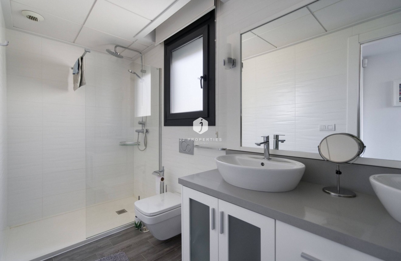 Tweedehands - Villa -
Torrevieja - Aguas Nuevas 2