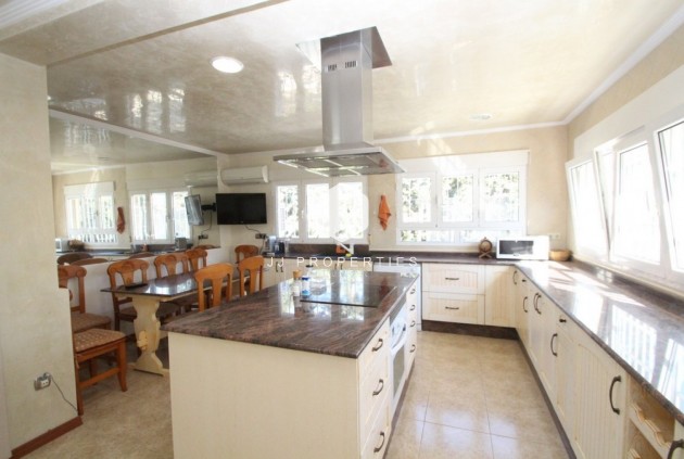 Tweedehands - Villa -
Orihuela Costa - Costa Blanca