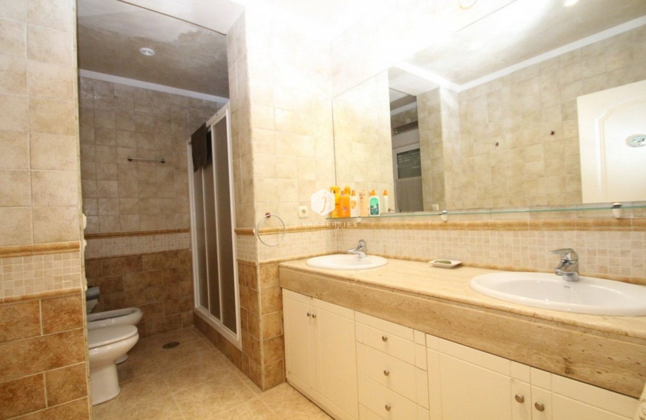 Tweedehands - Villa -
Orihuela Costa - Costa Blanca