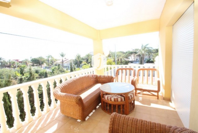 Tweedehands - Villa -
Orihuela Costa - Costa Blanca