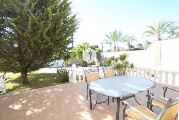 Tweedehands - Villa -
Orihuela Costa - Costa Blanca