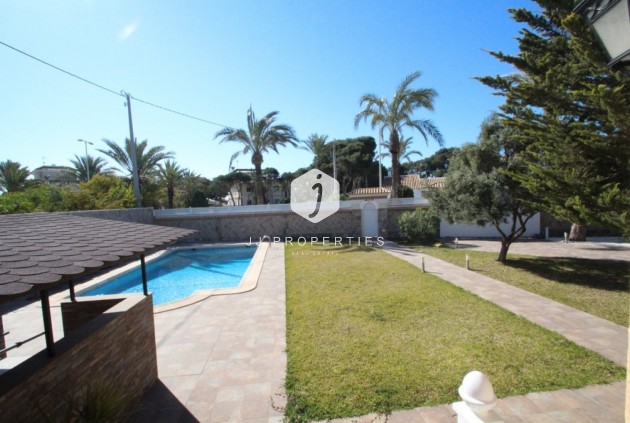 Tweedehands - Villa -
Orihuela Costa - Costa Blanca