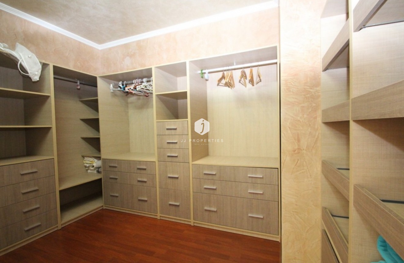 Tweedehands - Villa -
Orihuela Costa - Costa Blanca